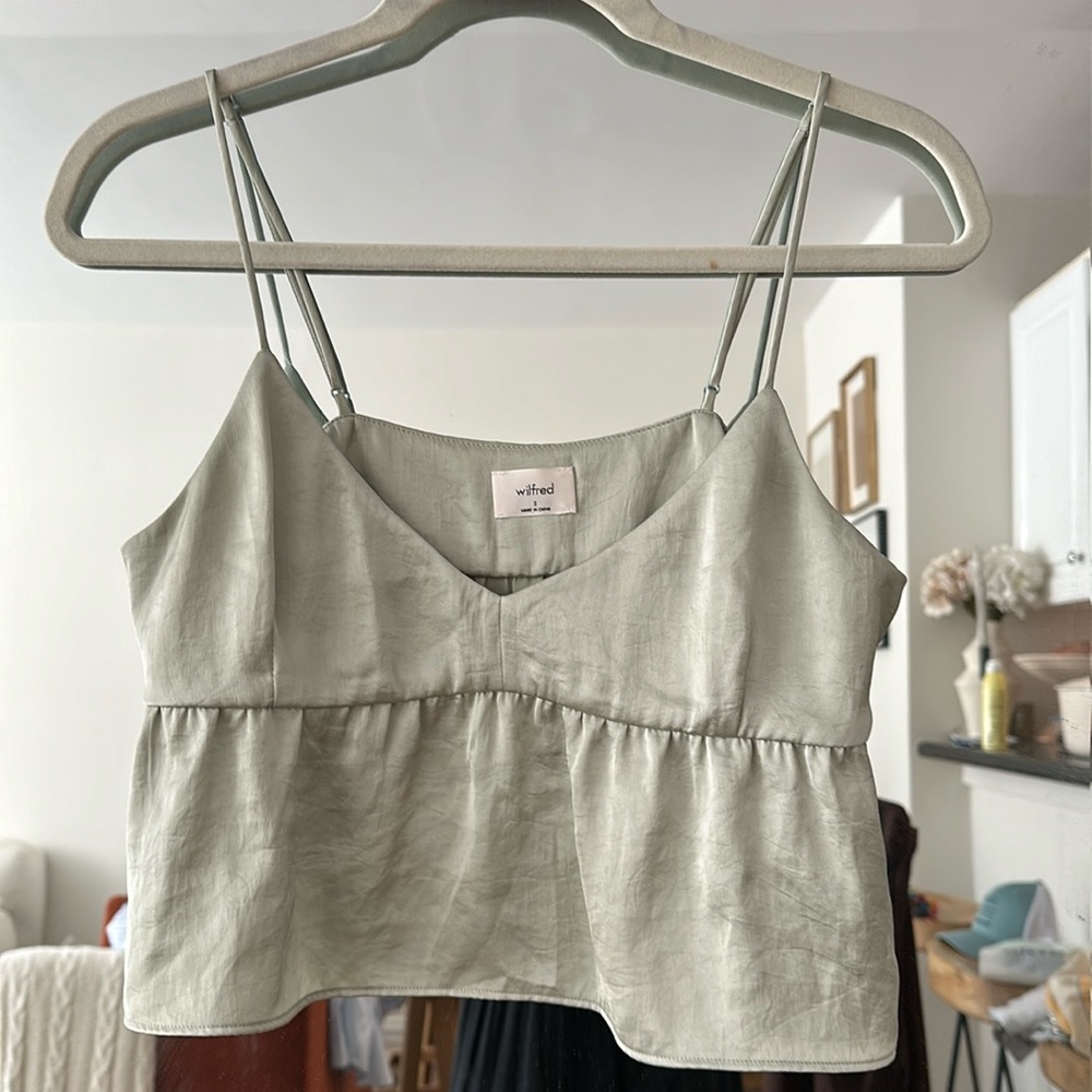 Aritzia Wilfred lover satin camisole